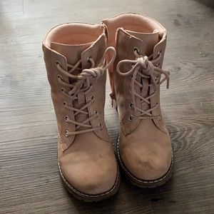 Girls size 1 boots